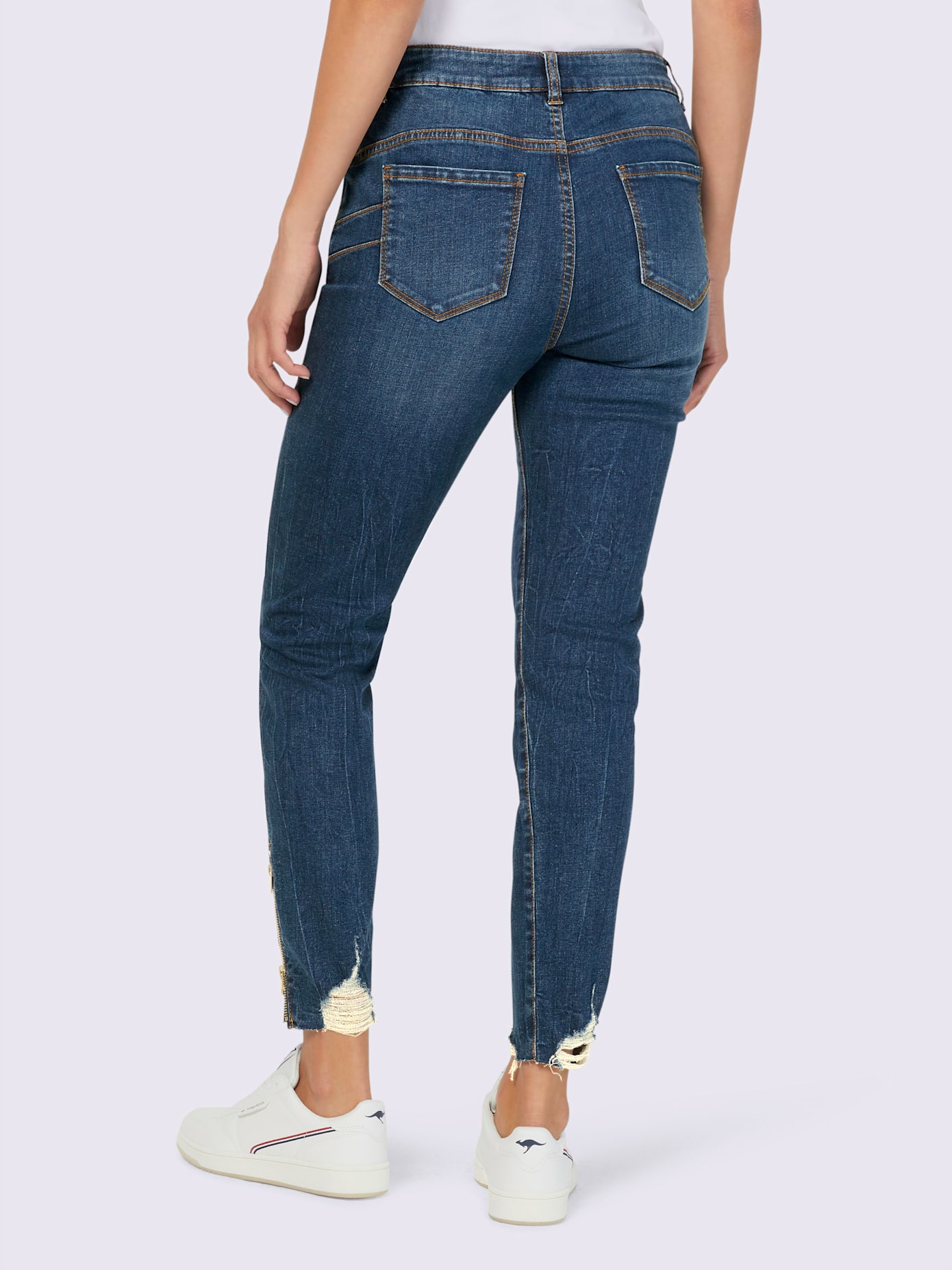 Jean push-up finition de l’ourlet tendance