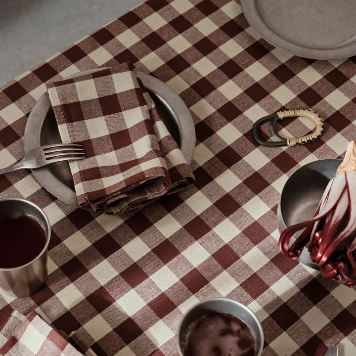 Ferm Living - Tumbled Teller, Edelstahl