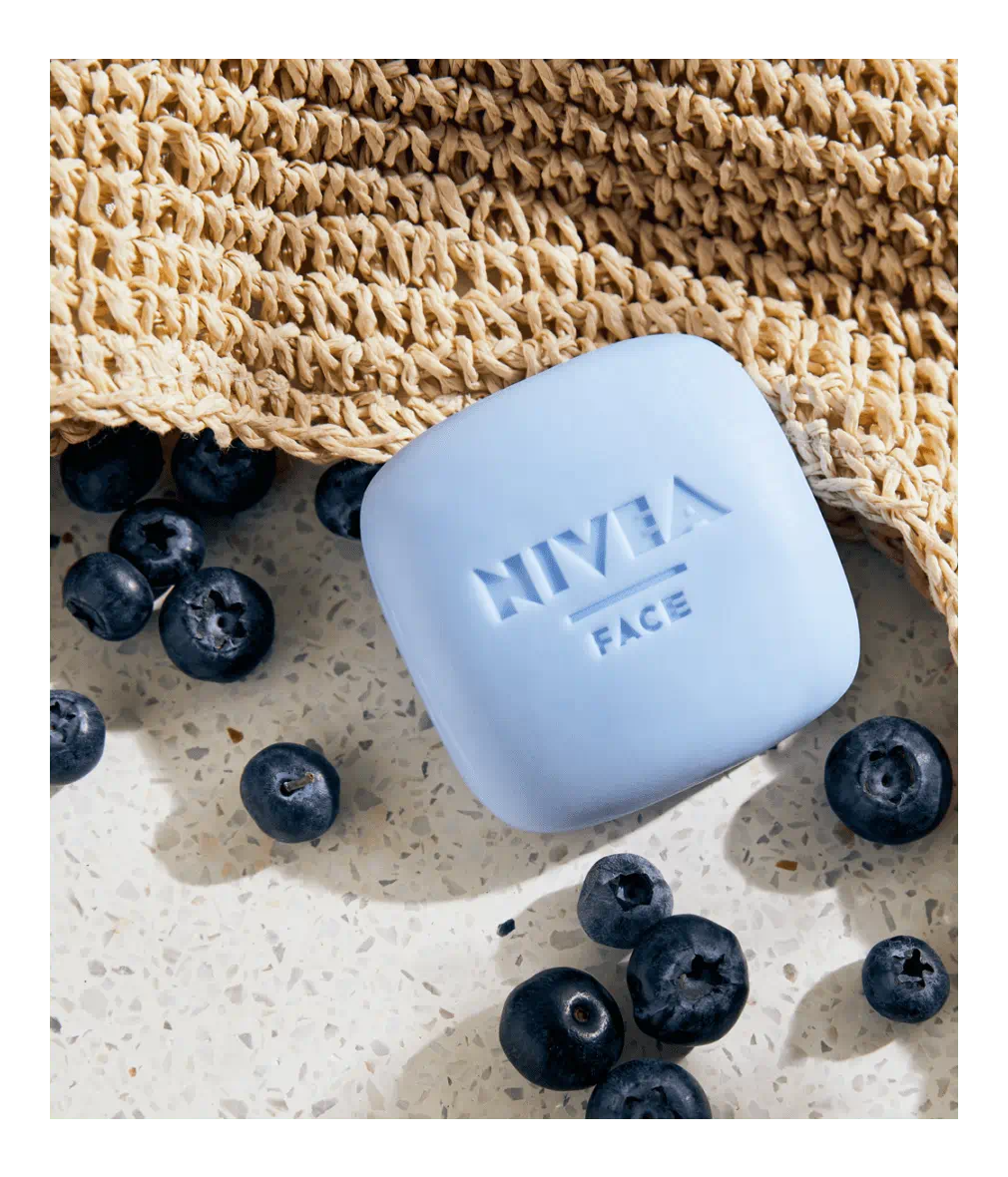 NETTOYANT VISAGE SOLIDE RAFRAÎCHISSANT NATURALLY CLEAN