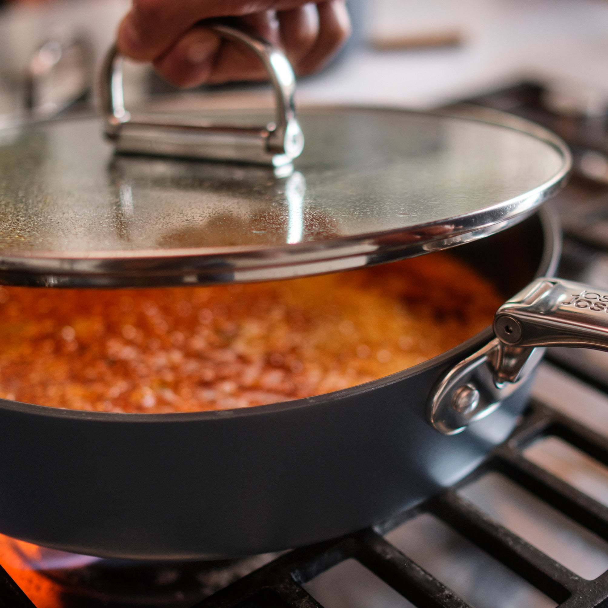Joseph Joseph Space Sauteerpan met Deksel - Ã 28 cm
