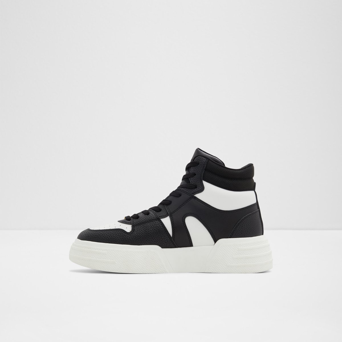 Goliath Black Men High top