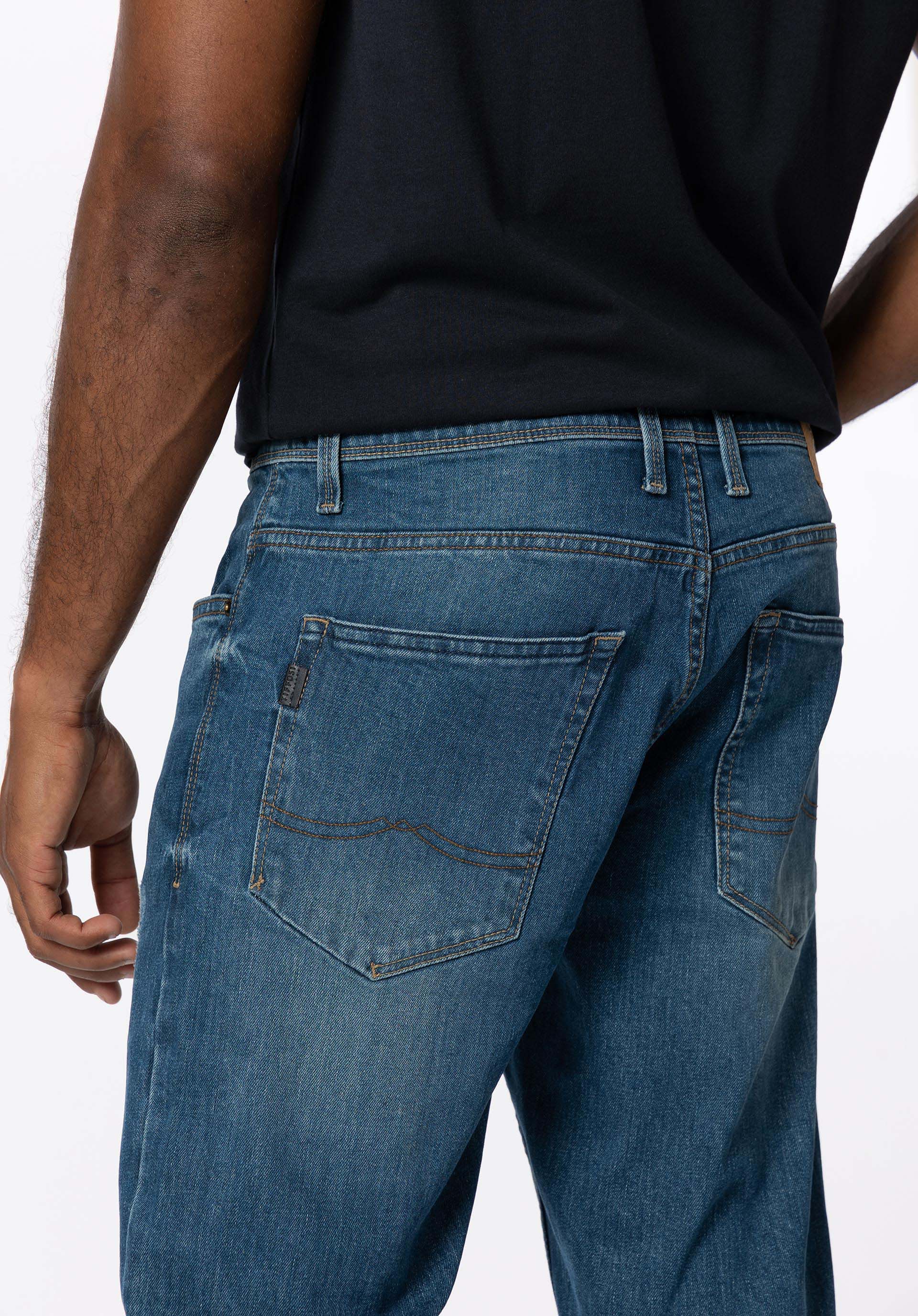 Jeans Tyler Tapered com Rasgões