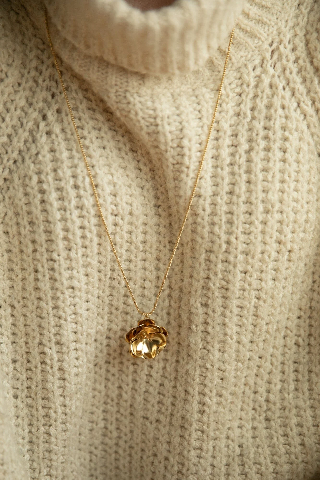 AGLAÉ - Sautoir fleur plaqué argent | Doré