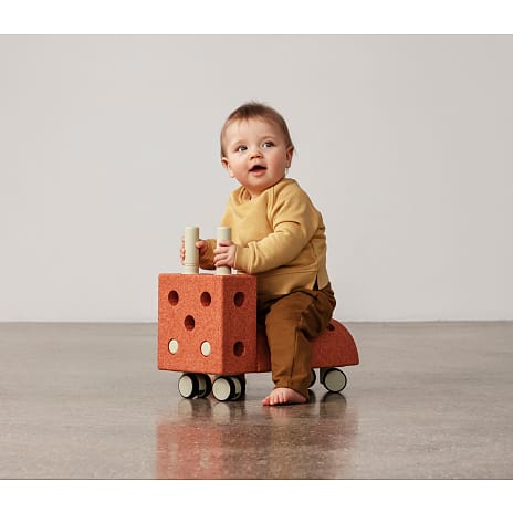 MODU Lille Gåbil - Burnt Orange/Dusty Green