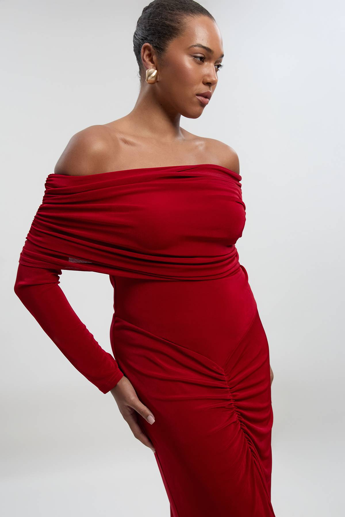 KarenMillen Robe Maxi Sirène Grande Taille en Crêpe Drapé Épaules Dénudées avec Détails Froncés
