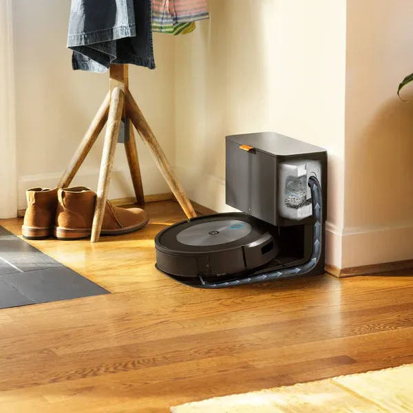 iRobot Roomba Combo j5  Robotstøvsuger med gulvmoppe