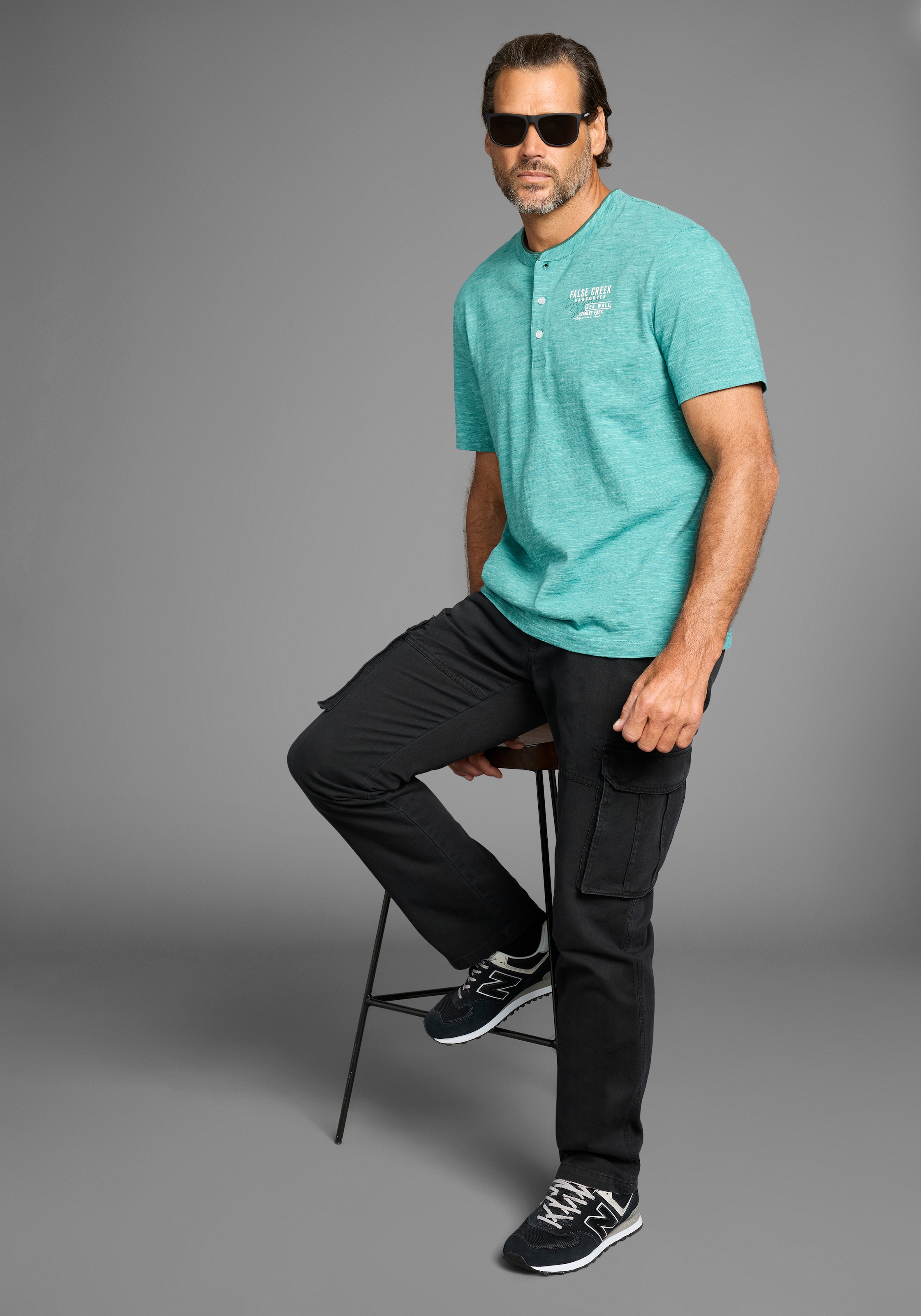 Man's World Henleyshirt , mit Stehkragen-Optik und funktionaler Knopfleiste