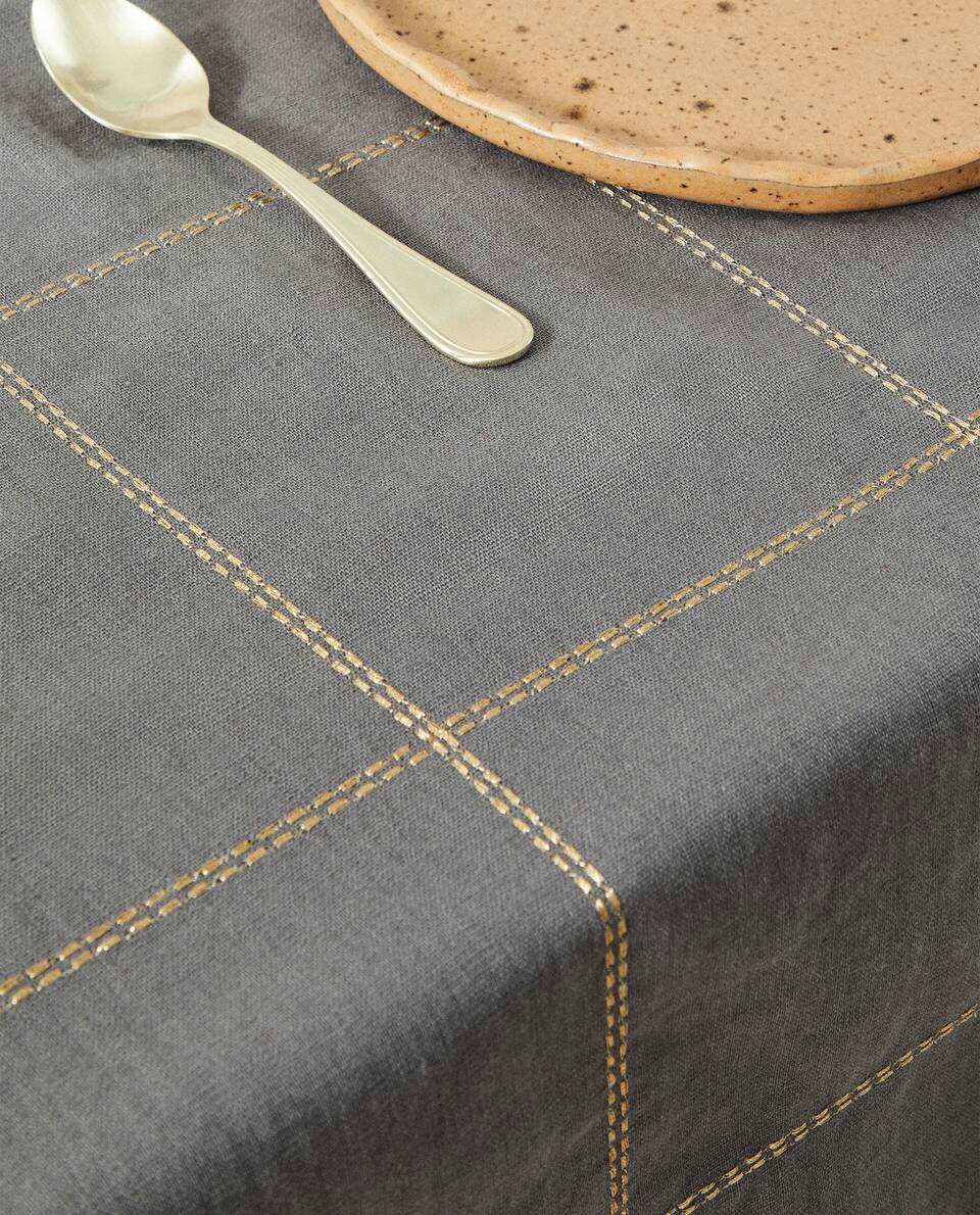 TOALHA DE MESA DE LINHO COM CORRENTE DE NATAL