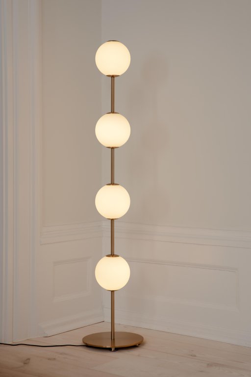 Umage Audrey vloerlamp LED messing/opaal