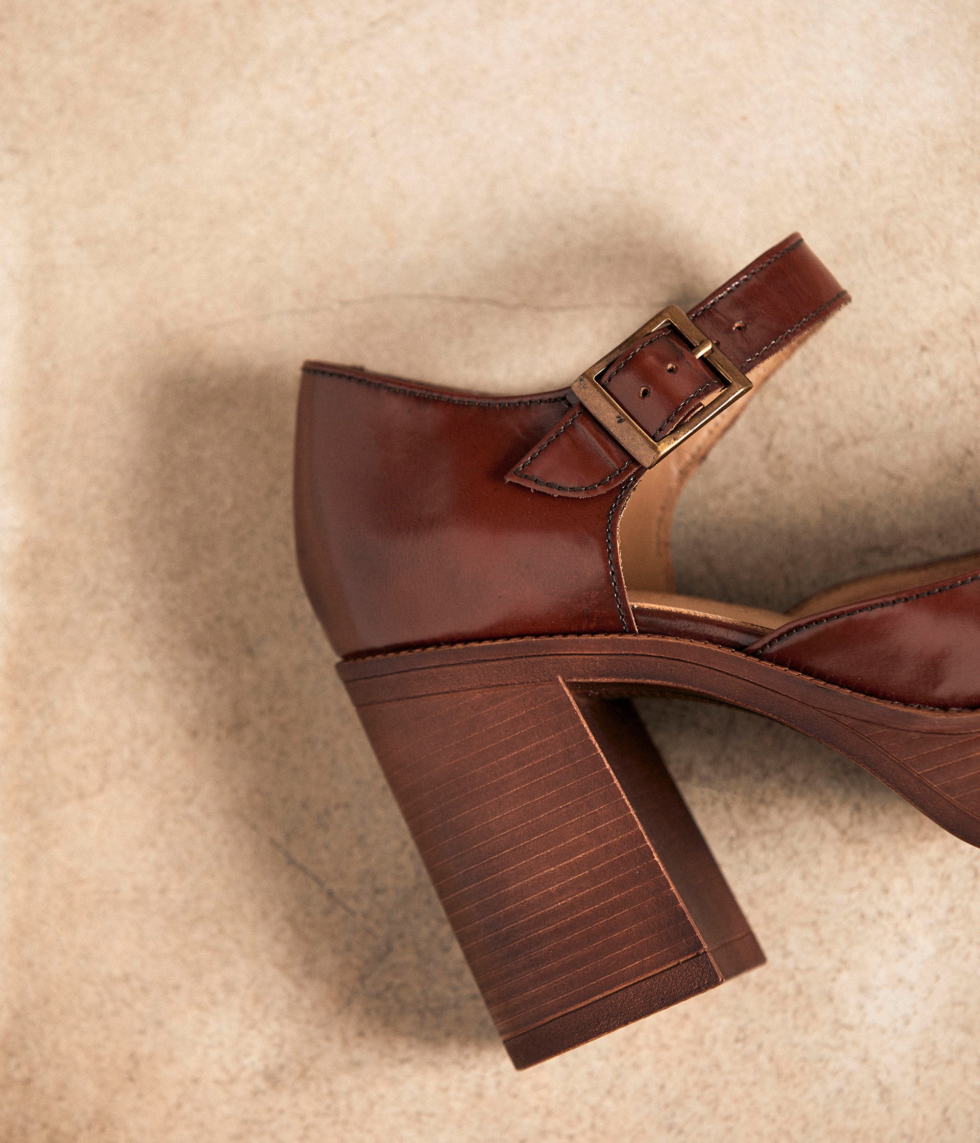 Babies cuir marron Adenora