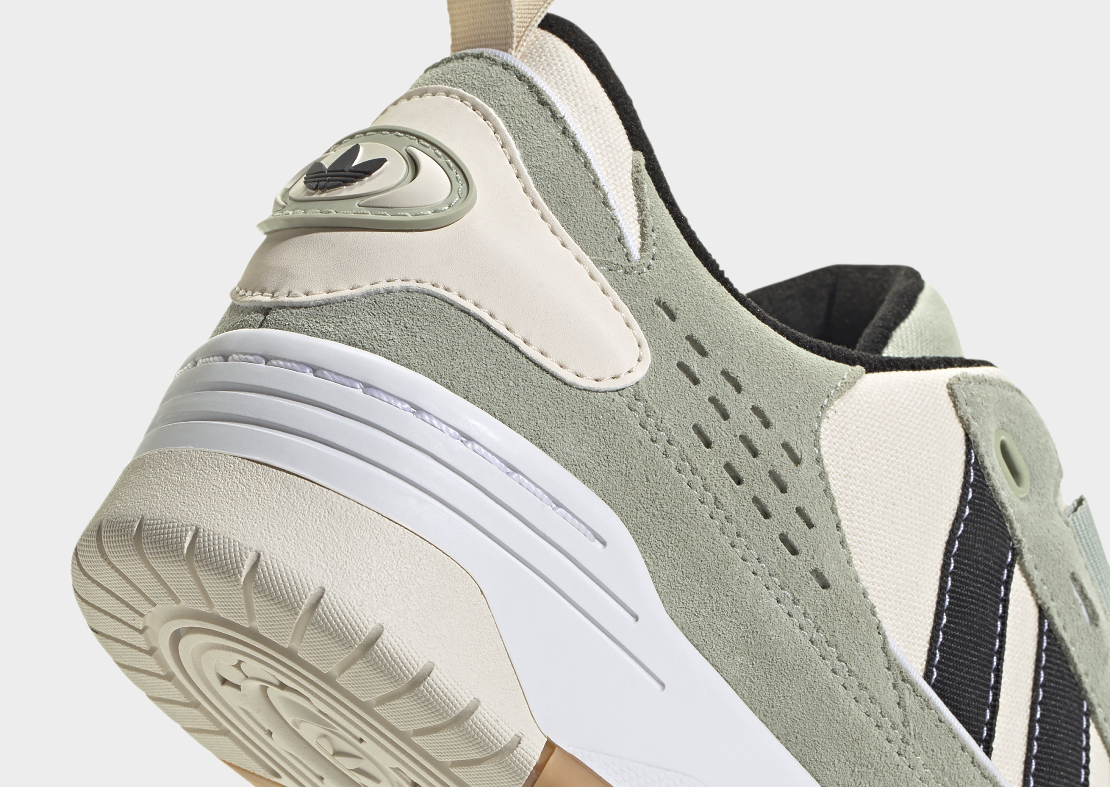 adidas Originals Chaussure Adi2000