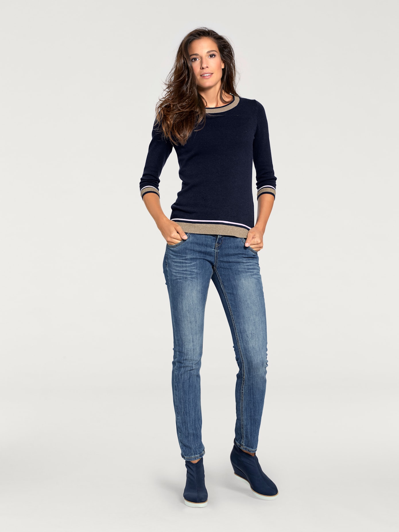 Pull col rond superbe fil brillant
