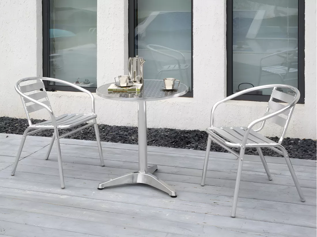 Salle à manger de jardin en aluminium : une petite table ronde et 2 chaises - MONTMARTRE de MYLIA