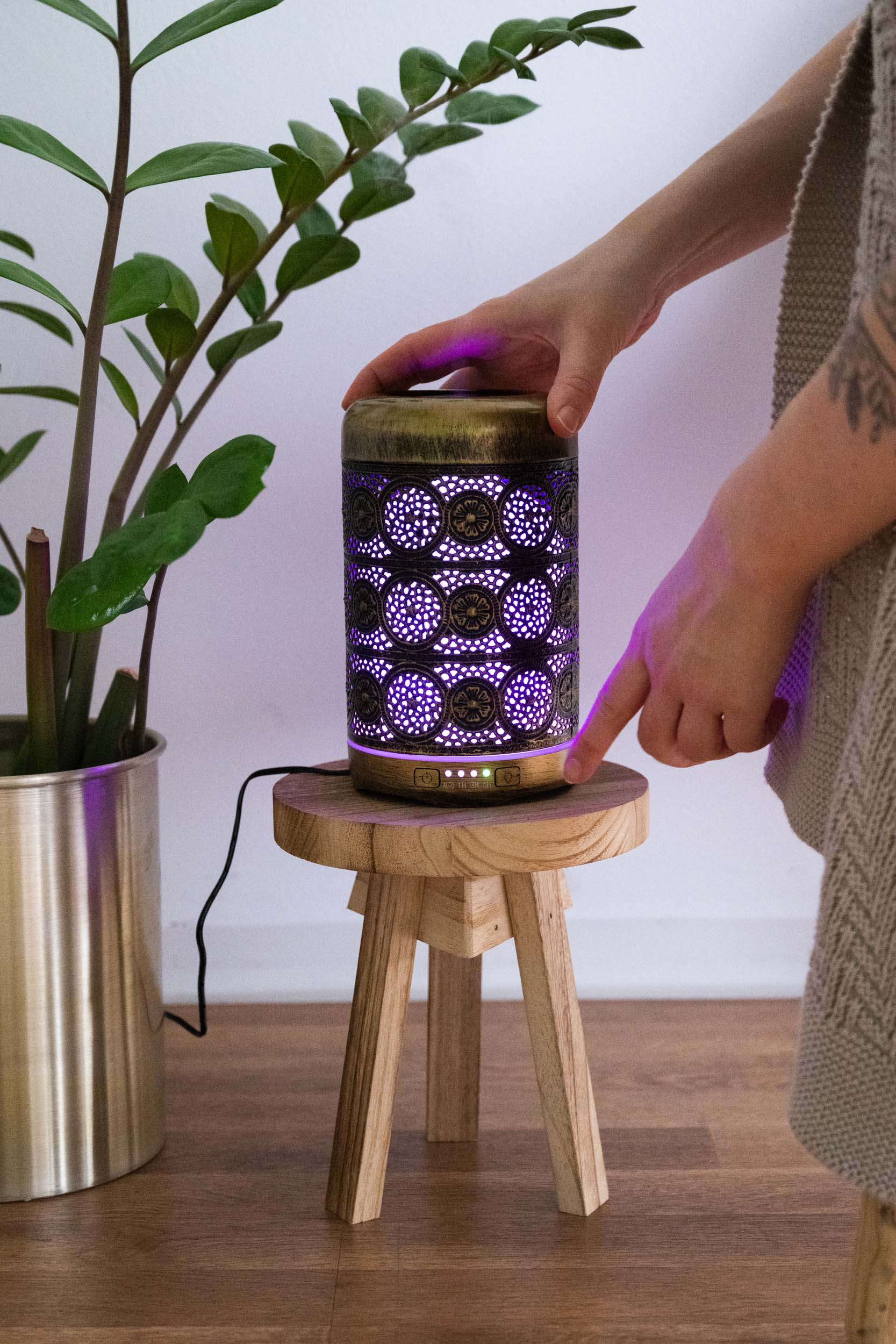 (200ml) Orientalischer Luftbefeuchter Aroma Öl Diffuser mit LED Beleuchtung - Bronze