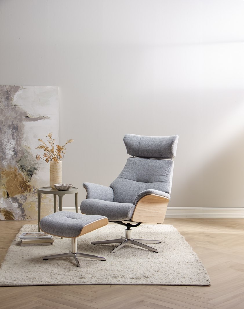 Air krakk I tekstil Cortina 1108-75 Silver, standard svingfot alu. Skrog i ubehandlet eik