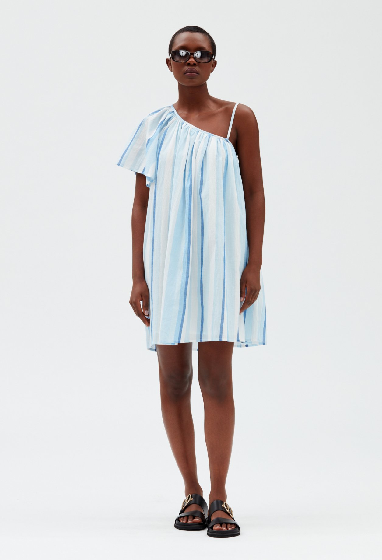 Robe courte asymetrique bleue