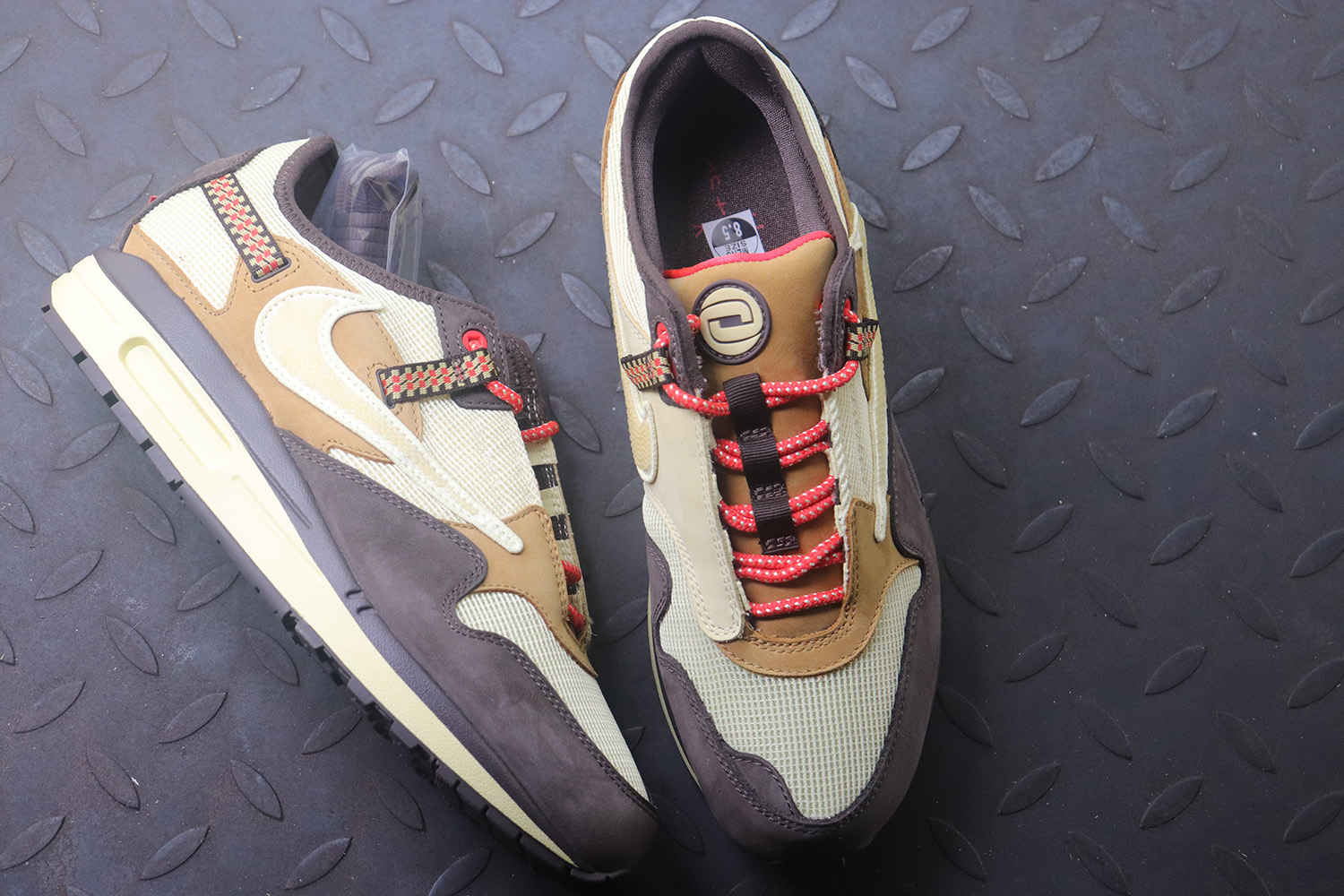 Nike Air Max 1 Travis Scott Cactus Jack Baroque Brown