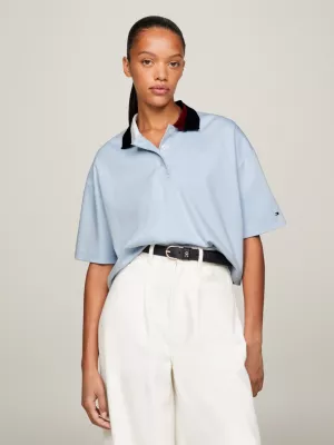 Polo cropped despojado com listras globais
