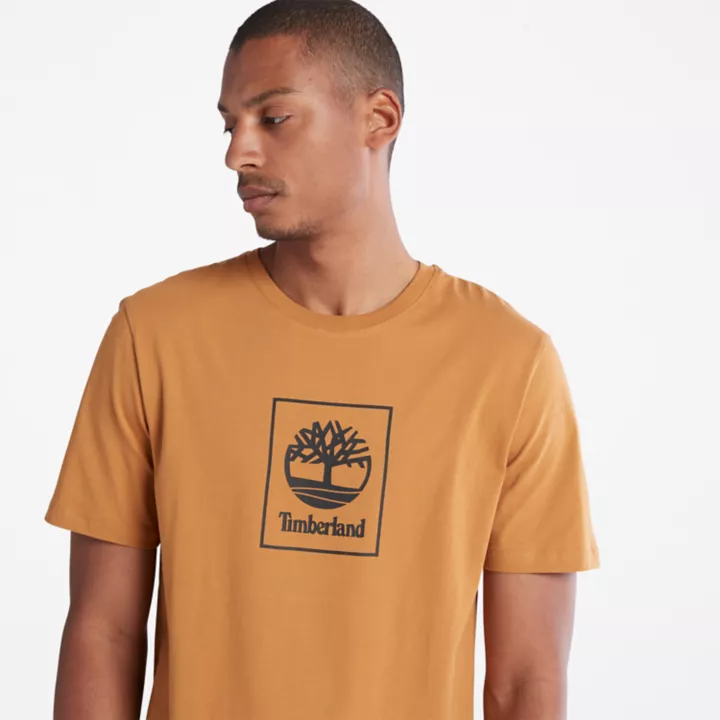 Camiseta masculina Stack Logo na cor laranja.