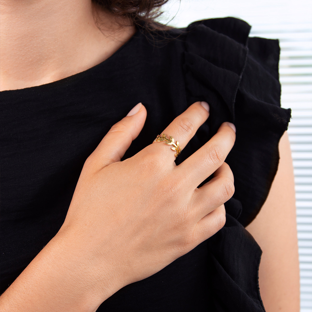 Bague plaqué or jaune, motif feuille