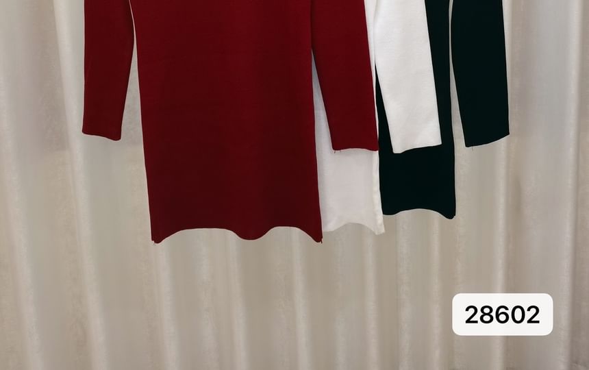 Yako - Lange mouwen, koude schouder, effen criss cross mini-schedejurk