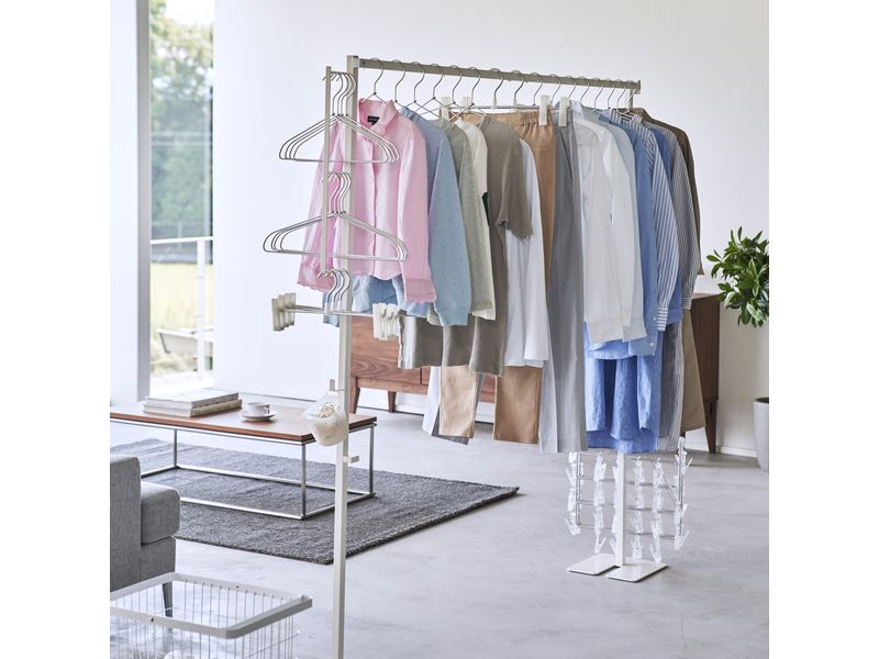 Yamazaki Garderobenständer Tower 160 x 175 cm, Weiss Zusammenklappbarer Wäsche- & Kleiderständer