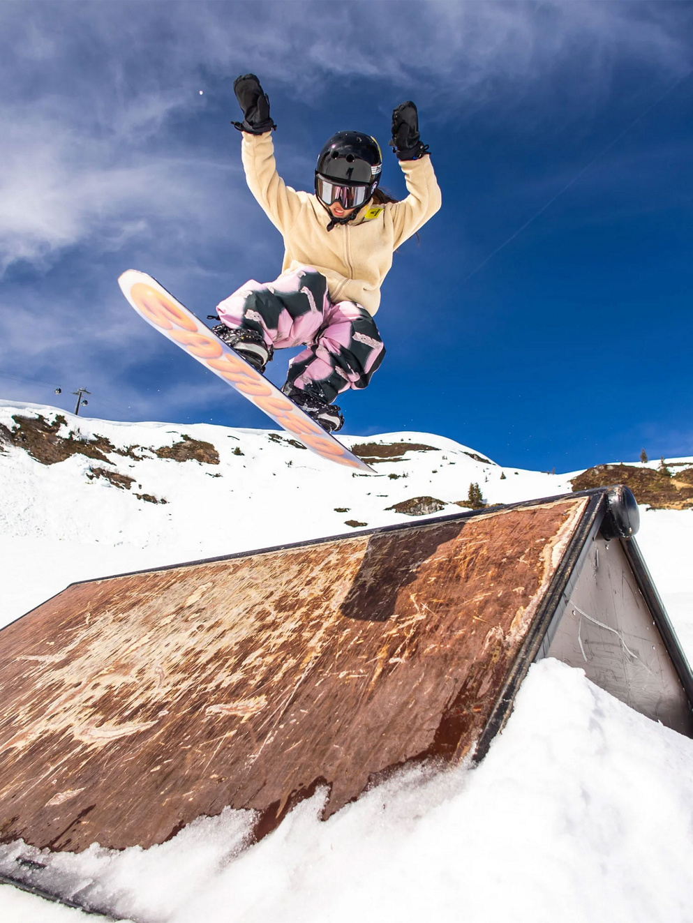 Bataleon Minishred + Minishred S 2025 Kids Snowboard uni