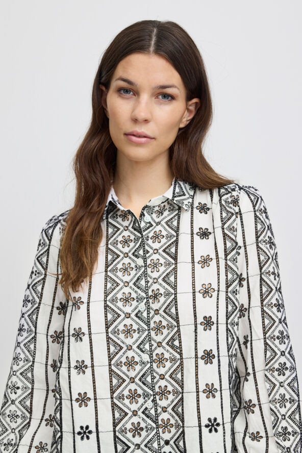 Atelier Rêve IRBEACE SH Snow white with black embro