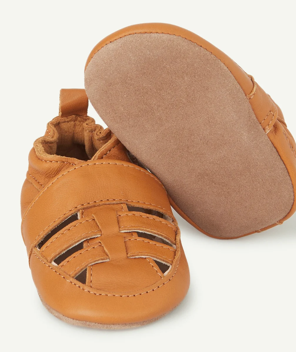 ROBEEZCHAUSSONS BÉBÉ CAMEL EN CUIR AVEC DÉTAILS AJOURÉS