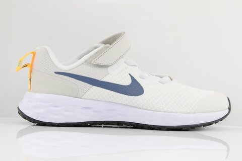 Nike Sneaker