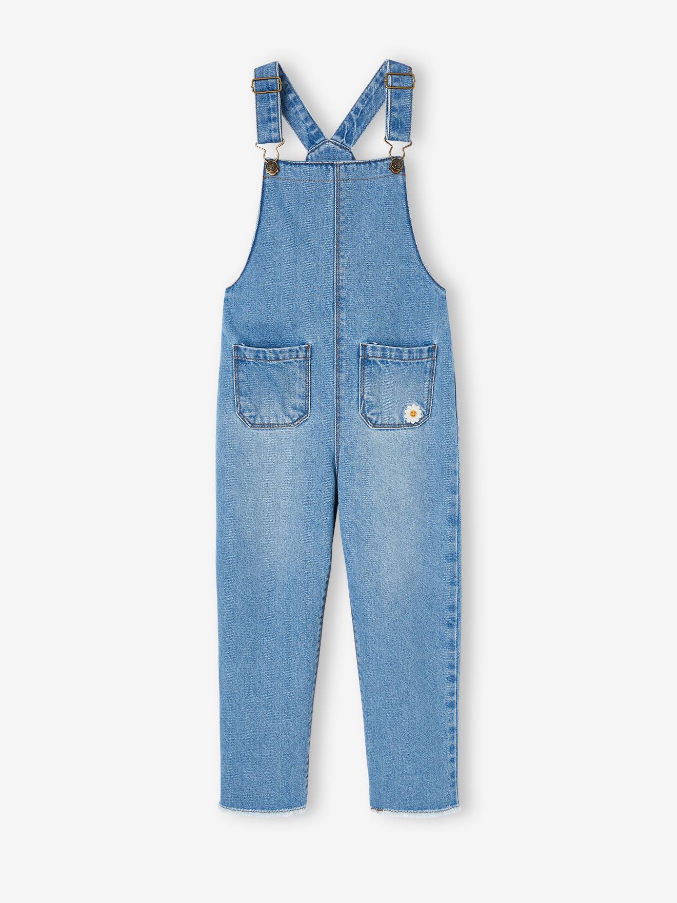 Jardineira jeans com detalhe de flor bordada para meninas (cor pedra)