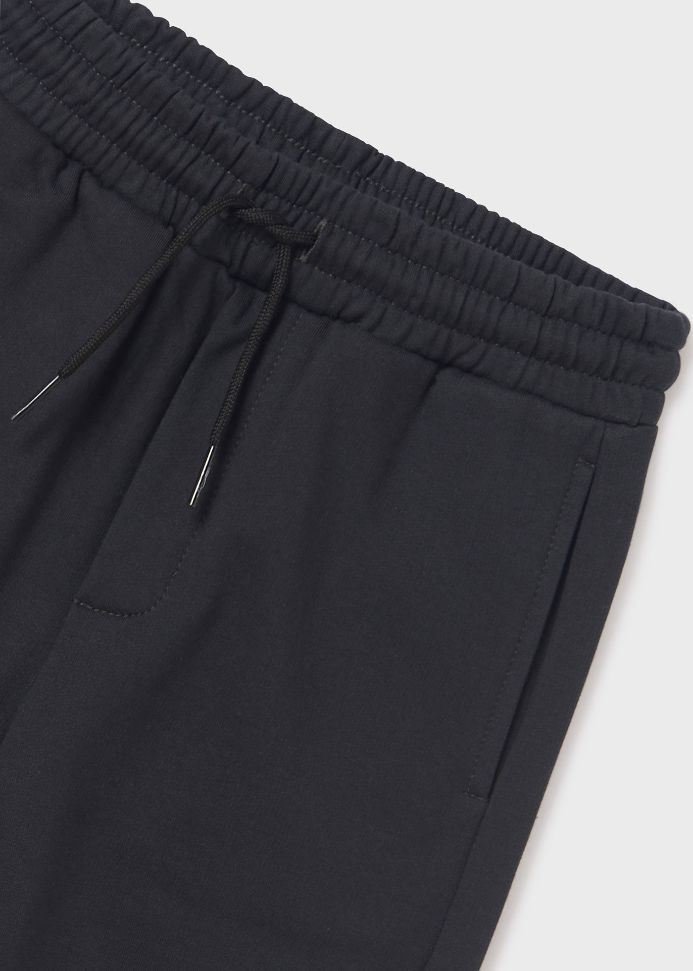 Conjunto de treino de duas peças com estampa para meninos