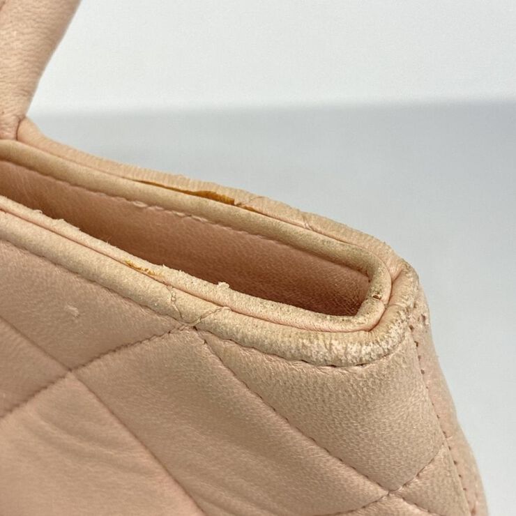 Chanel Vintage Chanel Medaillon Pink