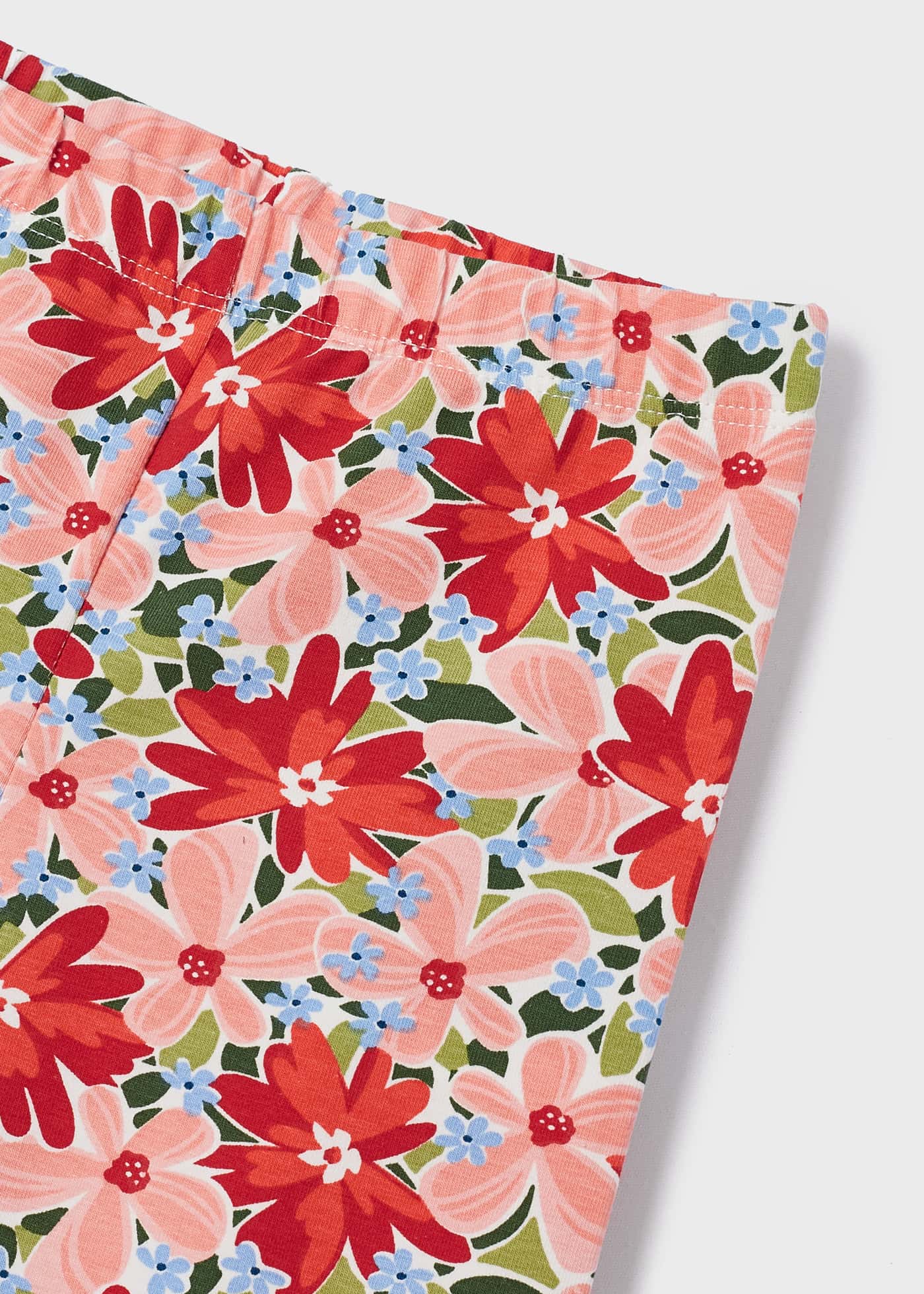 Leggings infantis estampadas com piratas em algodão sustentável.
