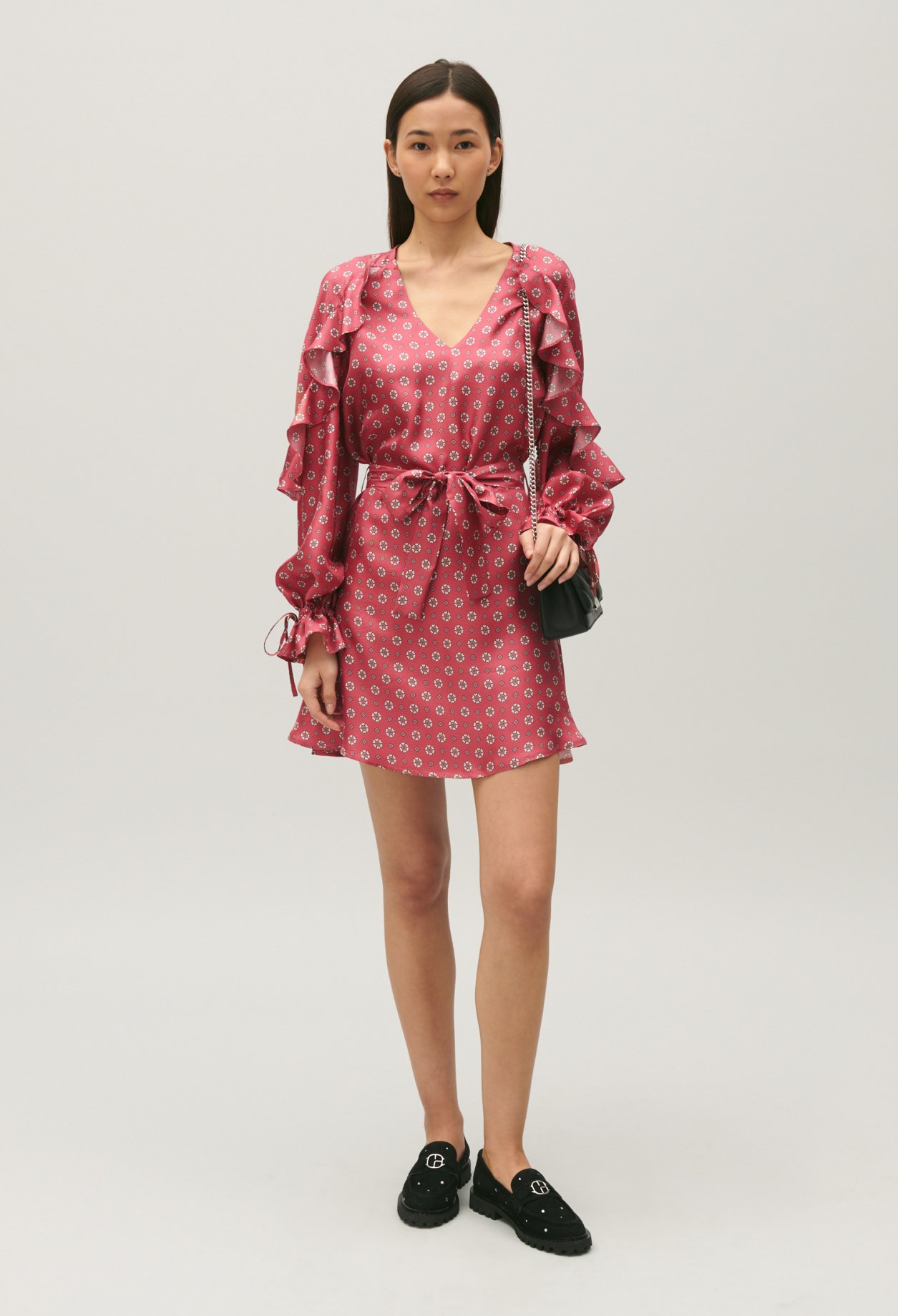 Robe courte satinee imprimee
