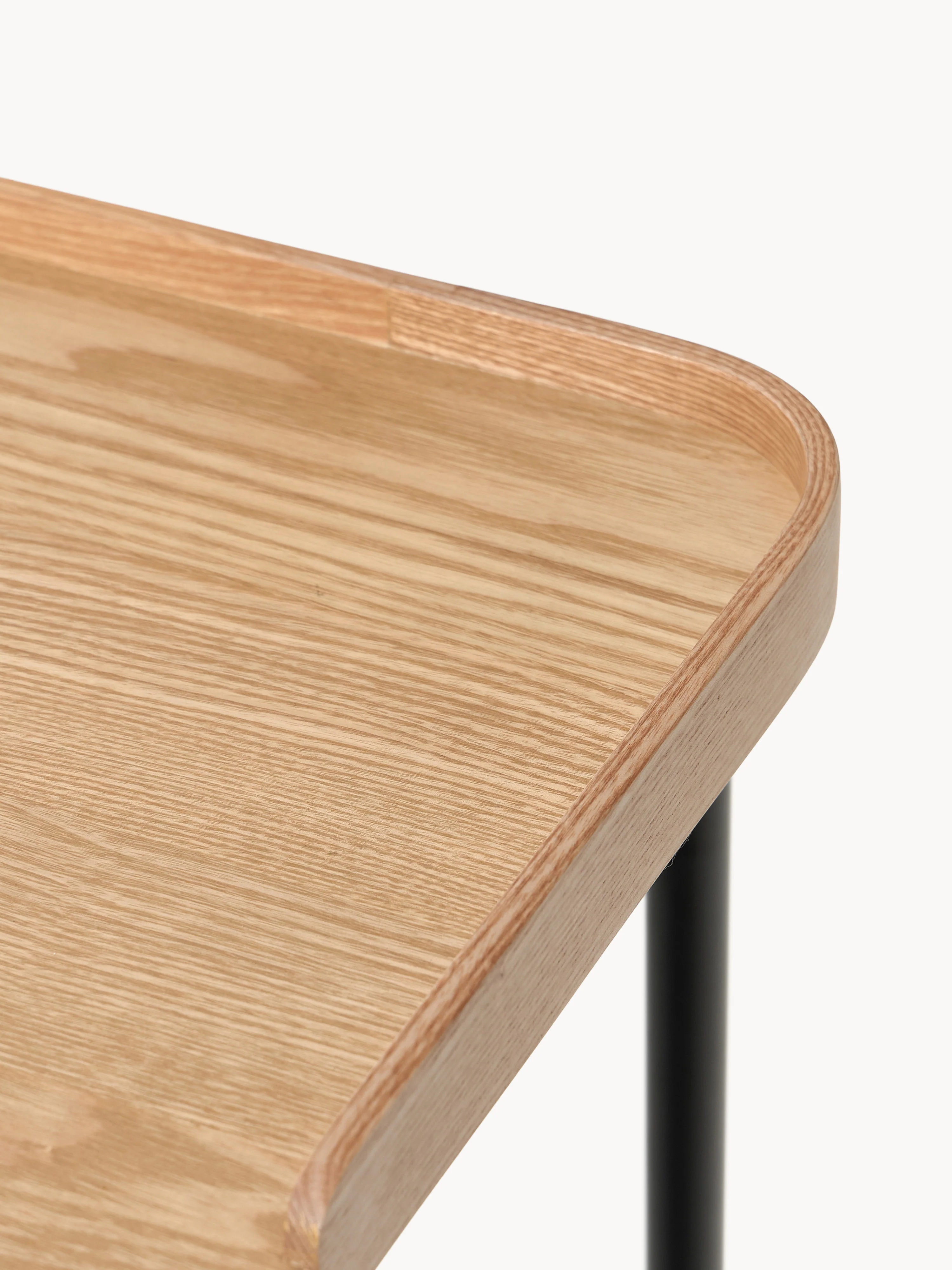 Bureau Renee van essenhout