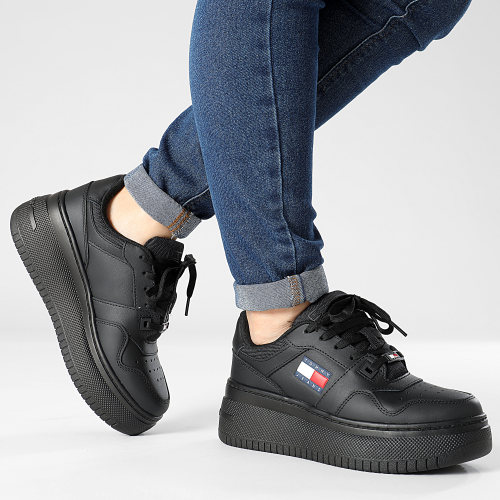 Baskets Femme Retro Basket Flatform Essential 2506 Triple Black