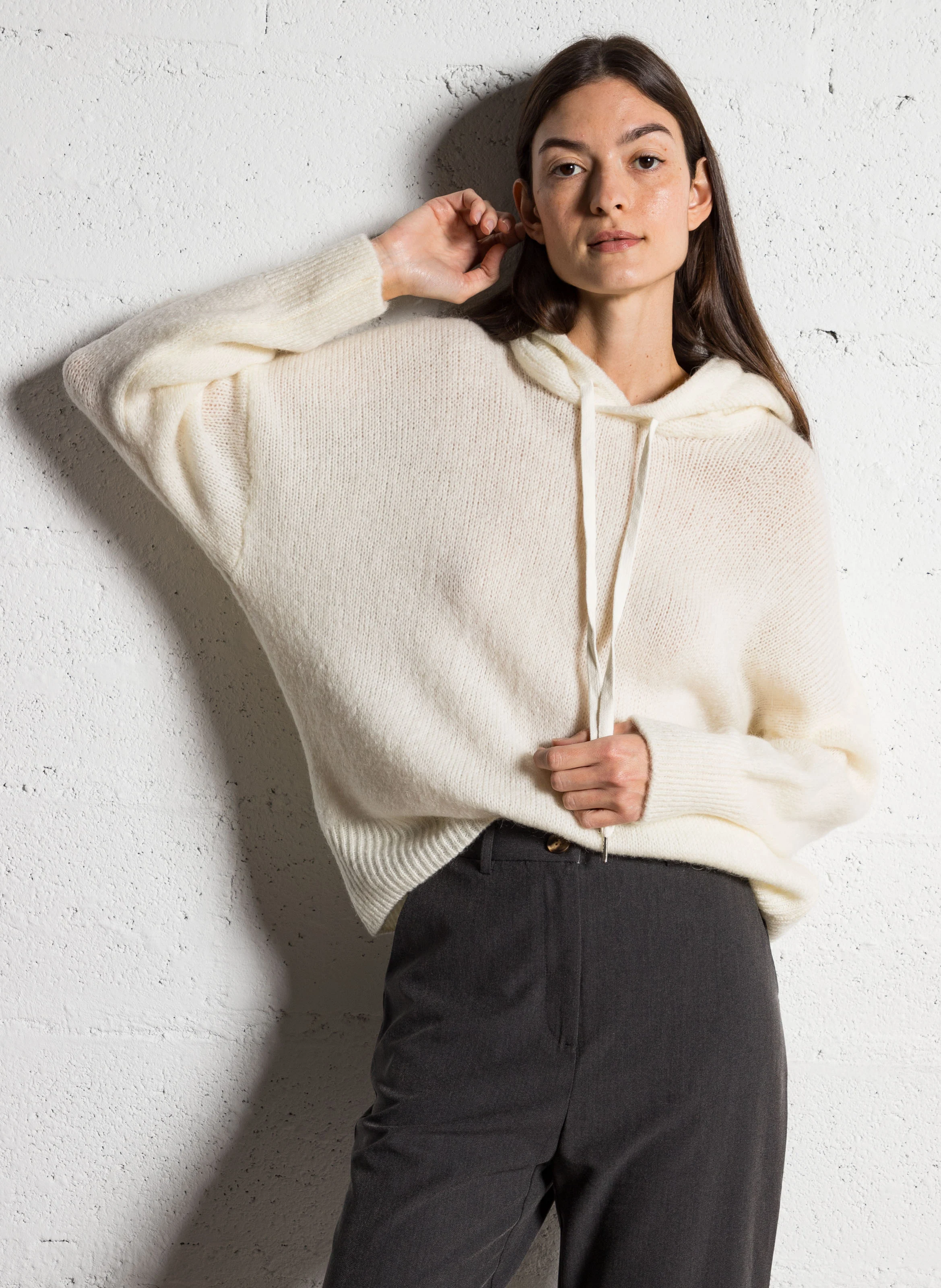 MAYLIE - Pull col rond à capuche | Beige