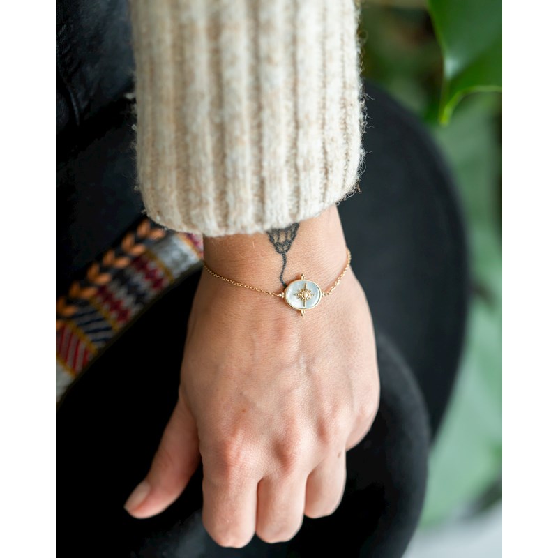 Bracelet Plaqué Or Médaillon Nacre Etoile Soleil
