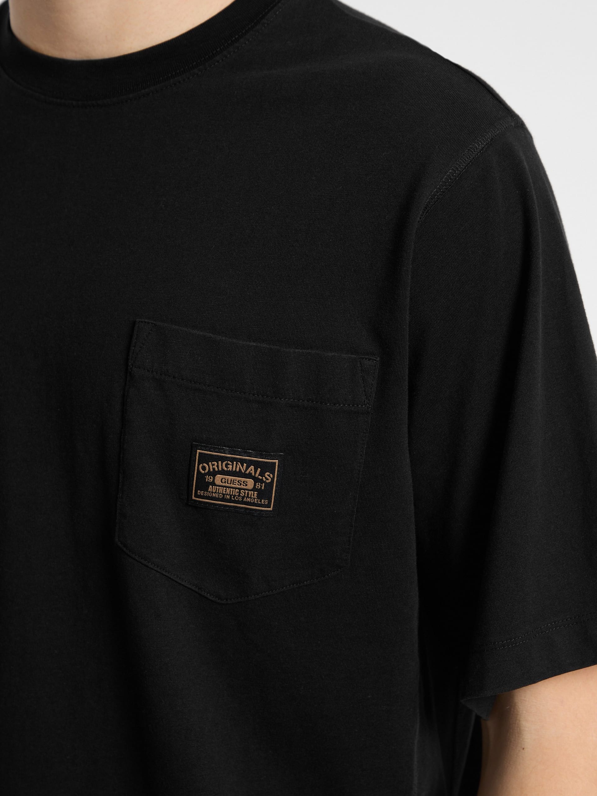 Camiseta GUESS Originals Eco Boxy Pocket