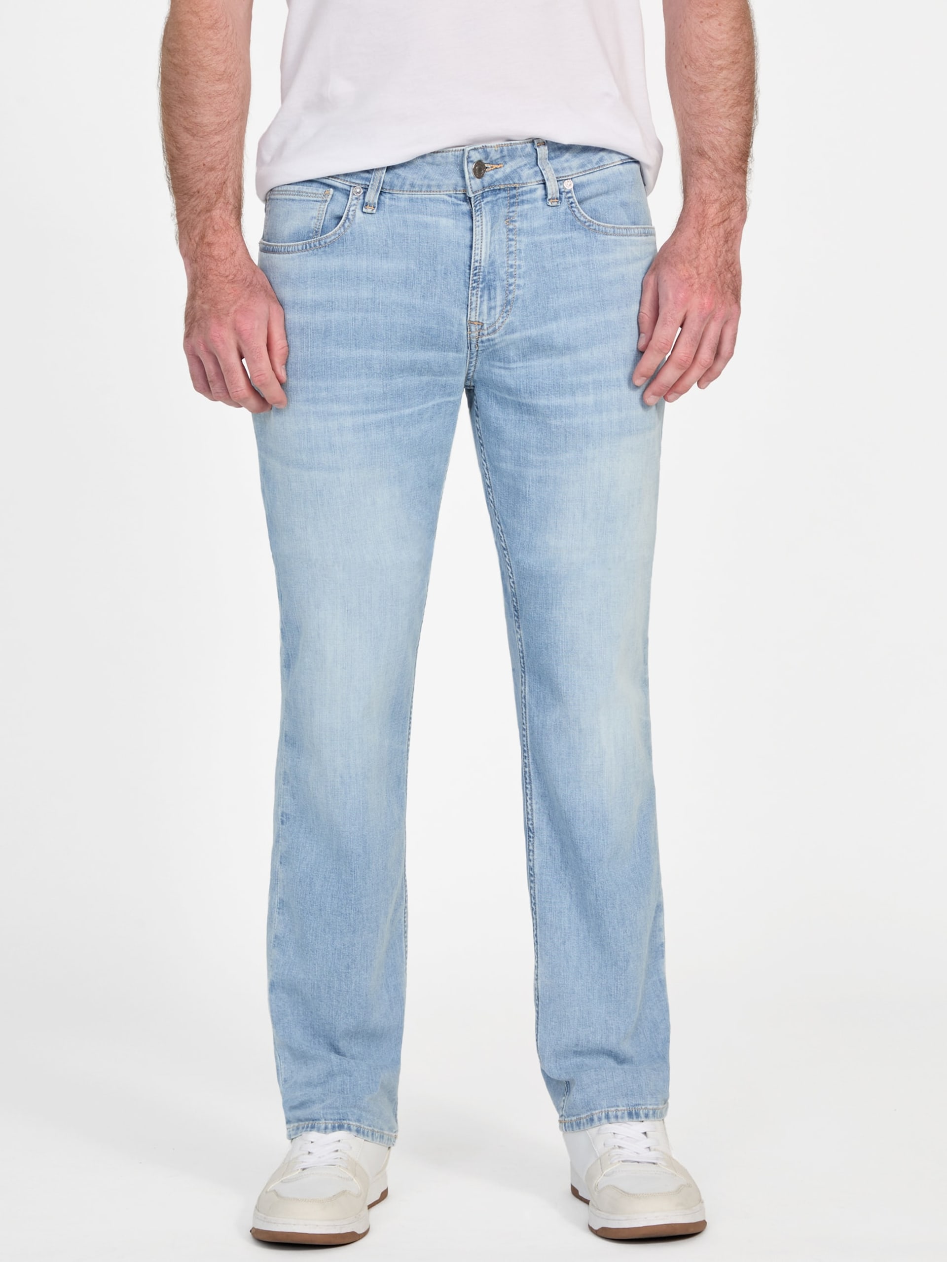 Calça jeans reta slim fit da Eco Angels