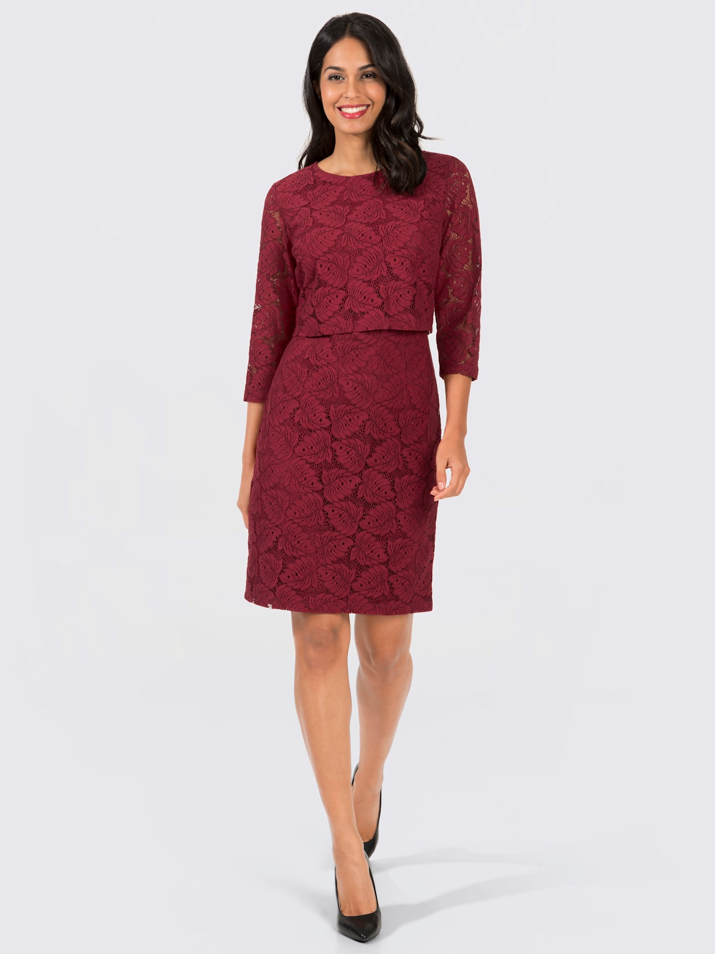Robe en dentelle qualité coton