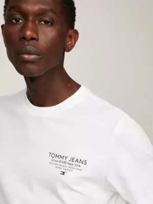 Camiseta Essencial Slim Fit com Estampa de Logo