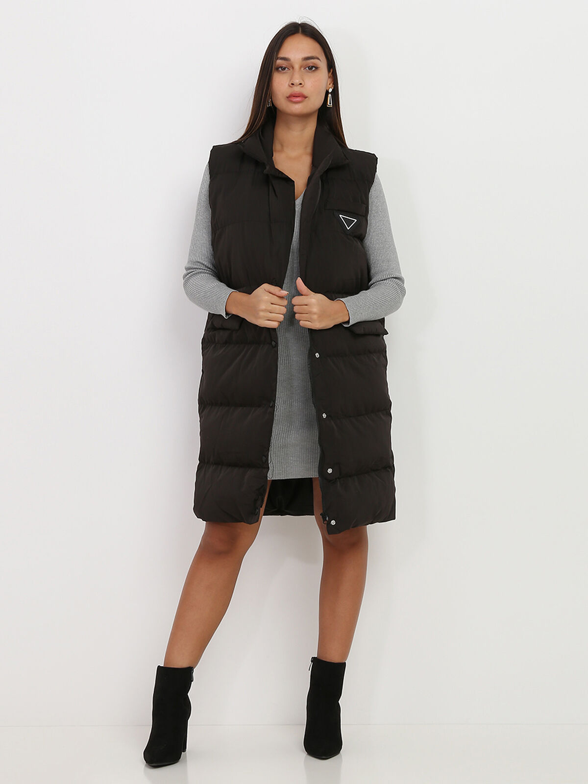 Doudoune sans manches avec ceinture- Noir
