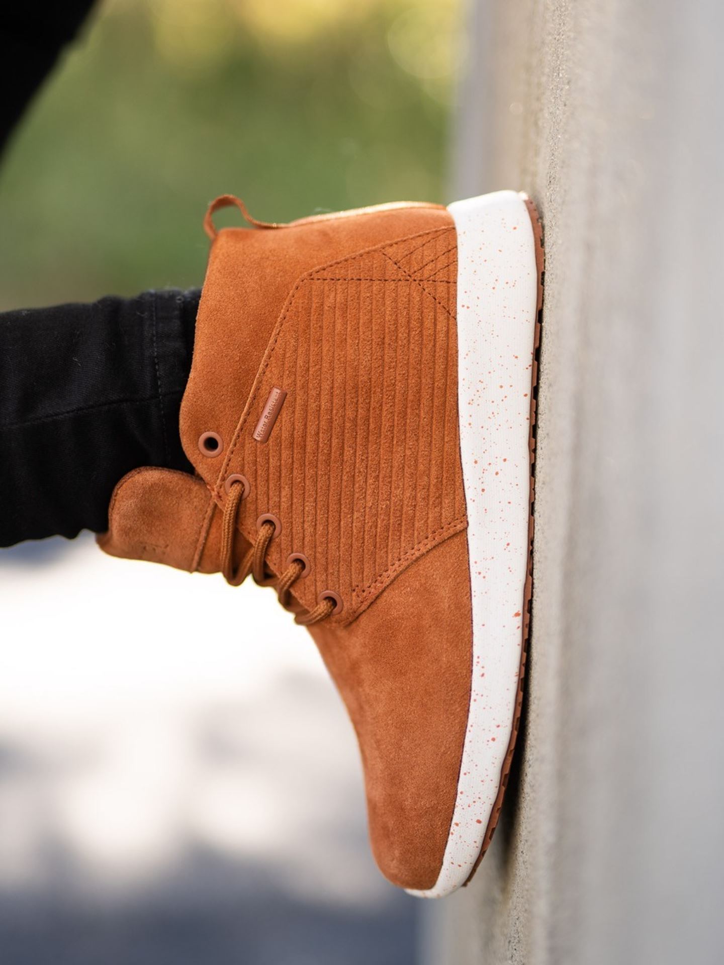 Madla WR Leather