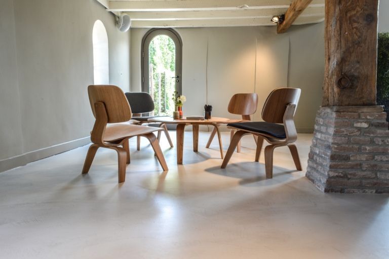 Vitra Eames LCW loungestoel zwart