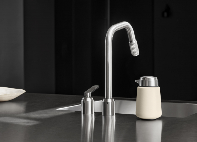 VIPP Vipp9 zeepdispenser zwart