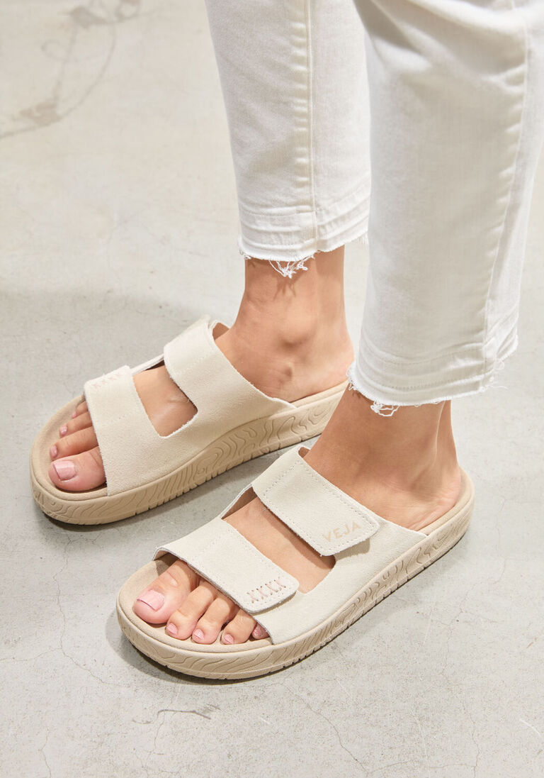 taupe veja slippers etna