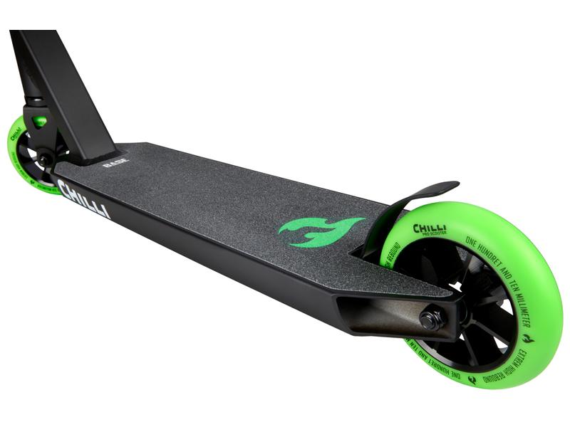 Chilli Stuntscooter Pro Base Schwarz/Grün Base Scooter