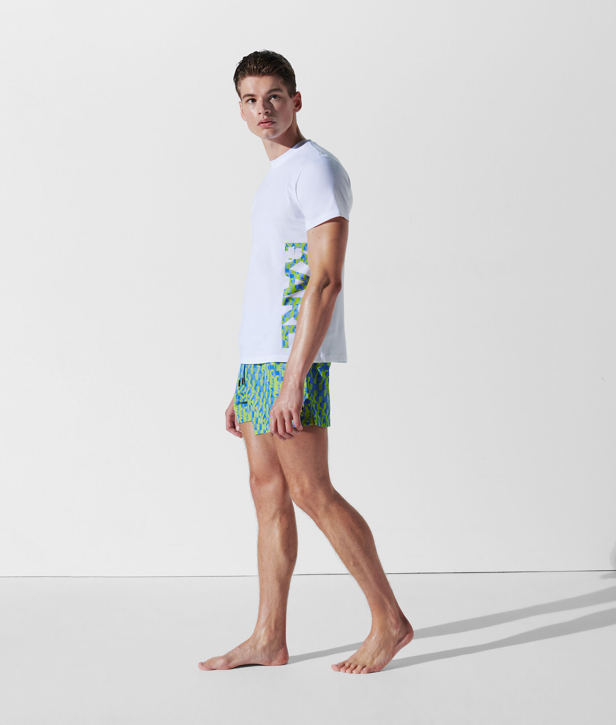 T-SHIRT AVEC LOGO ABSTRAIT